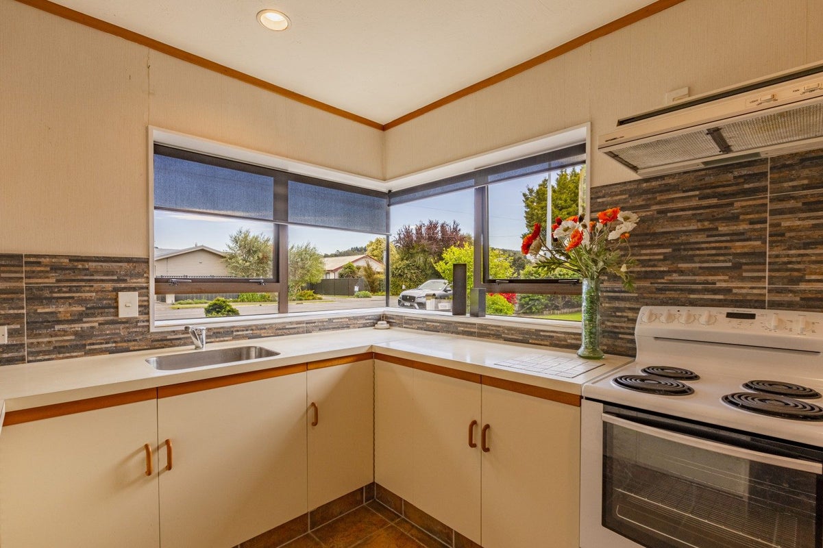 49B Church Road, Taradale, Napier - Carousel 2