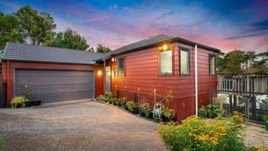 204A Old Titirangi Road, Titirangi, Auckland - Carousel 1