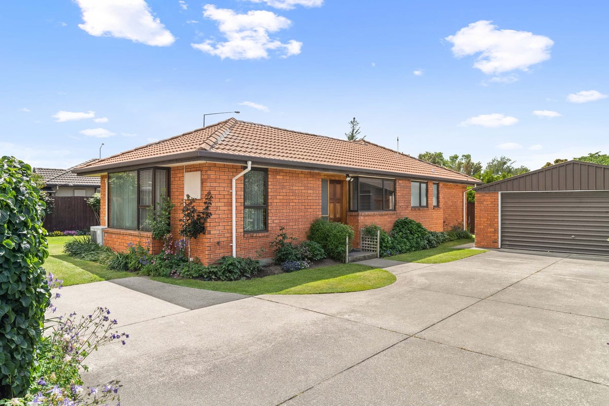 7A Kintyre Drive, Broomfield, Christchurch - Carousel 2