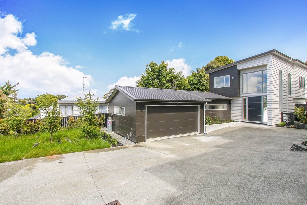 6B Mount Taylor Drive, Glendowie, Auckland - Carousel 9