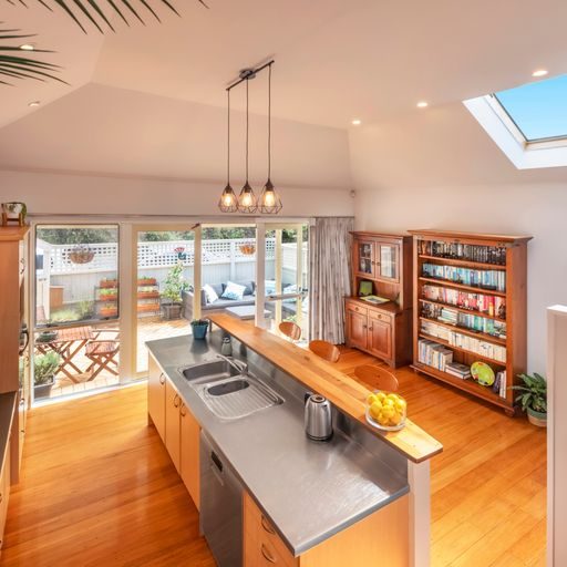 153G Grant Road, Thorndon, Wellington - Carousel 2