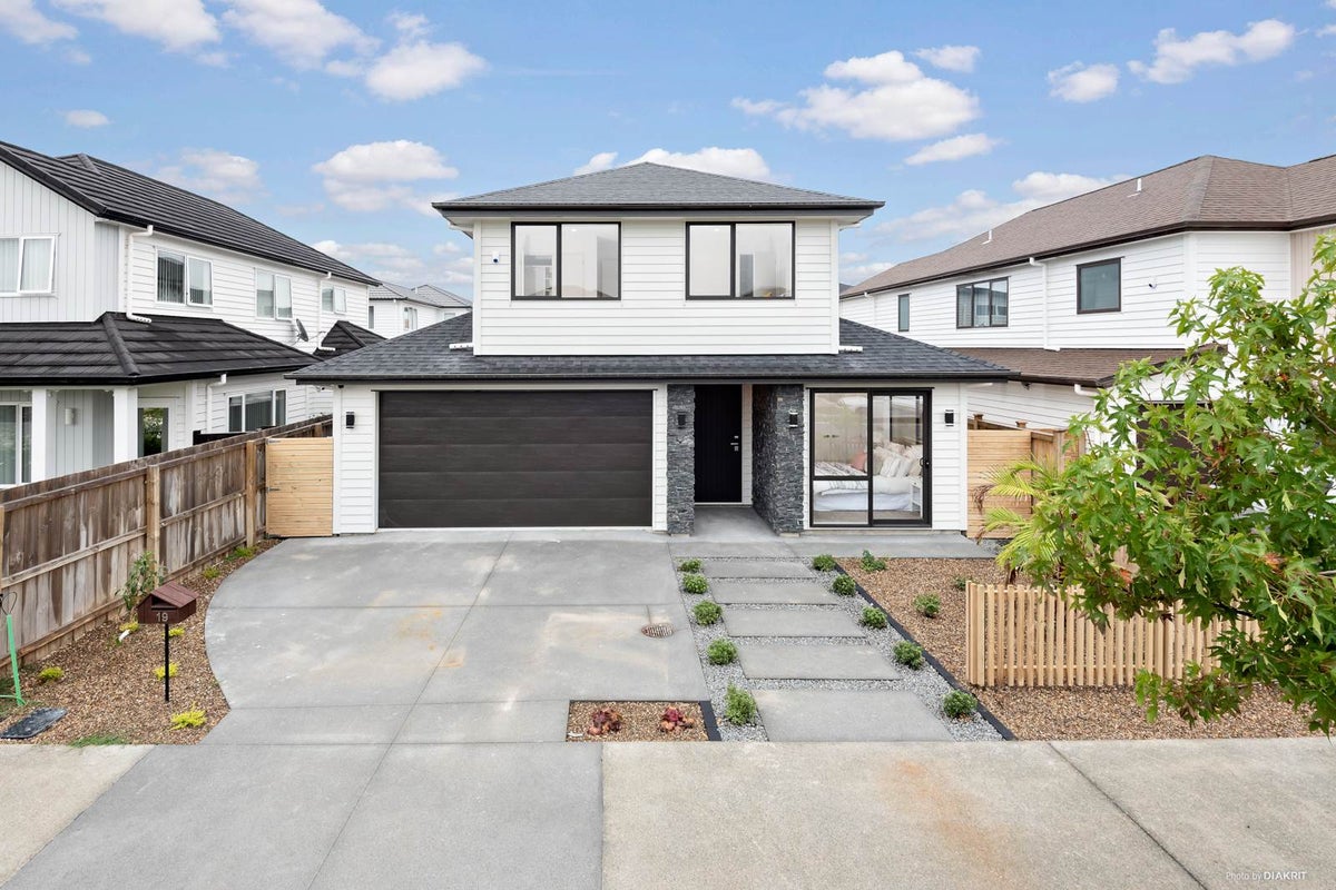19 Nils Andersen Road, Whenuapai, Auckland - Carousel 1