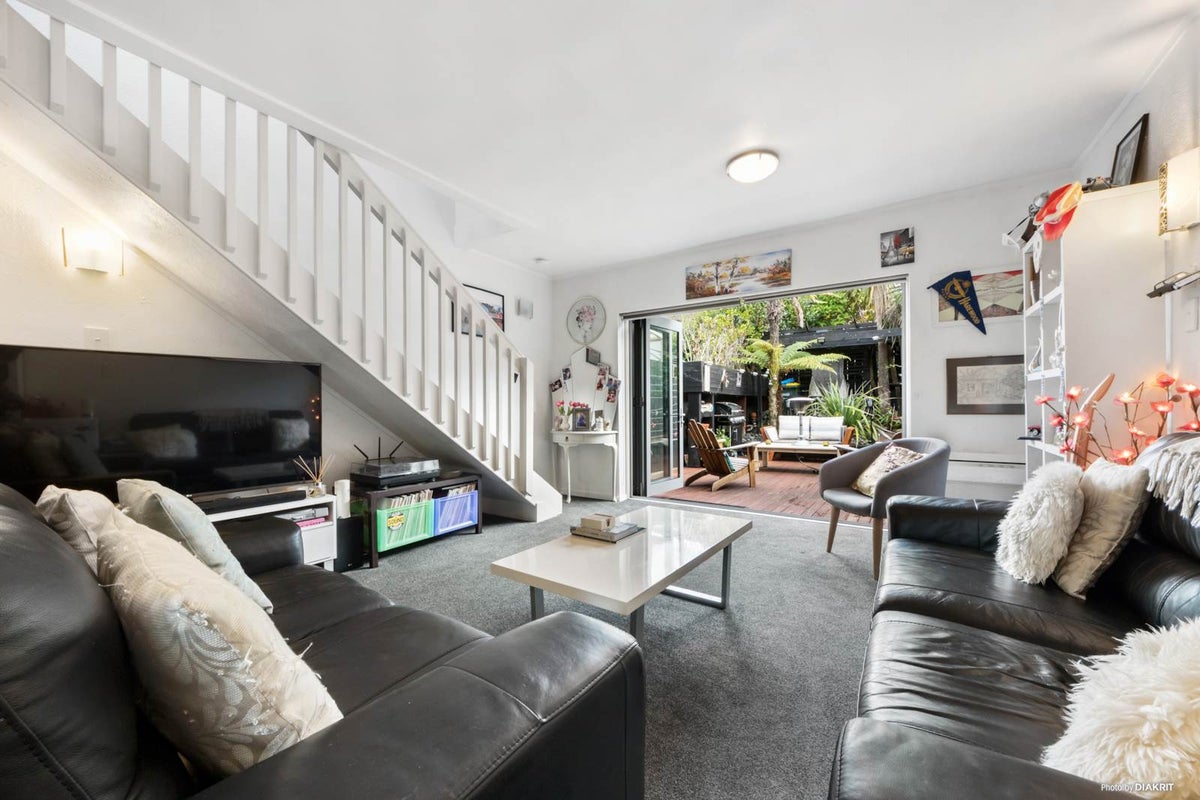 8/42 Sheridan Drive, New Lynn, Auckland - Carousel 2
