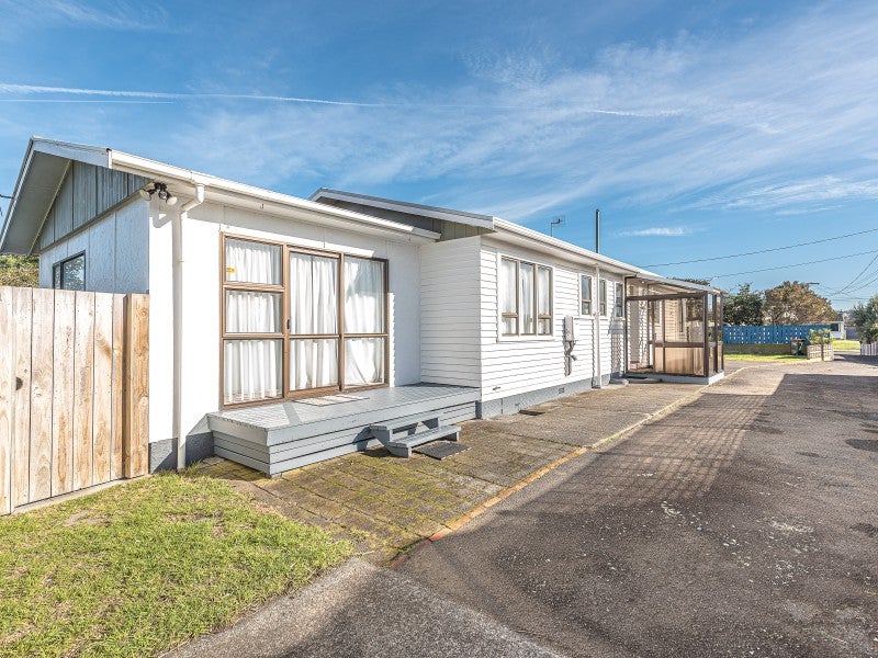 45 Oxford Road, Springvale, Whanganui - Carousel 1