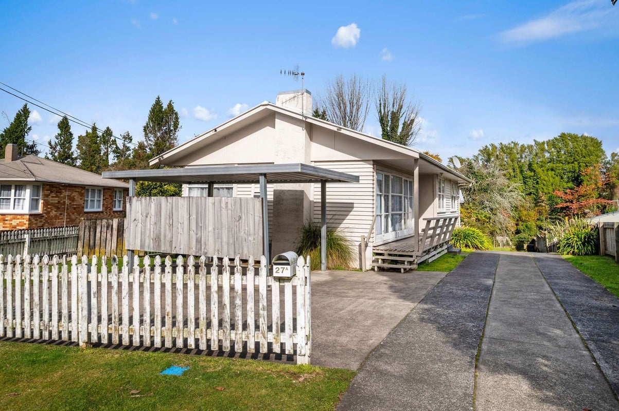 27A Lisa Crescent, Mangakakahi, Rotorua - Carousel 2