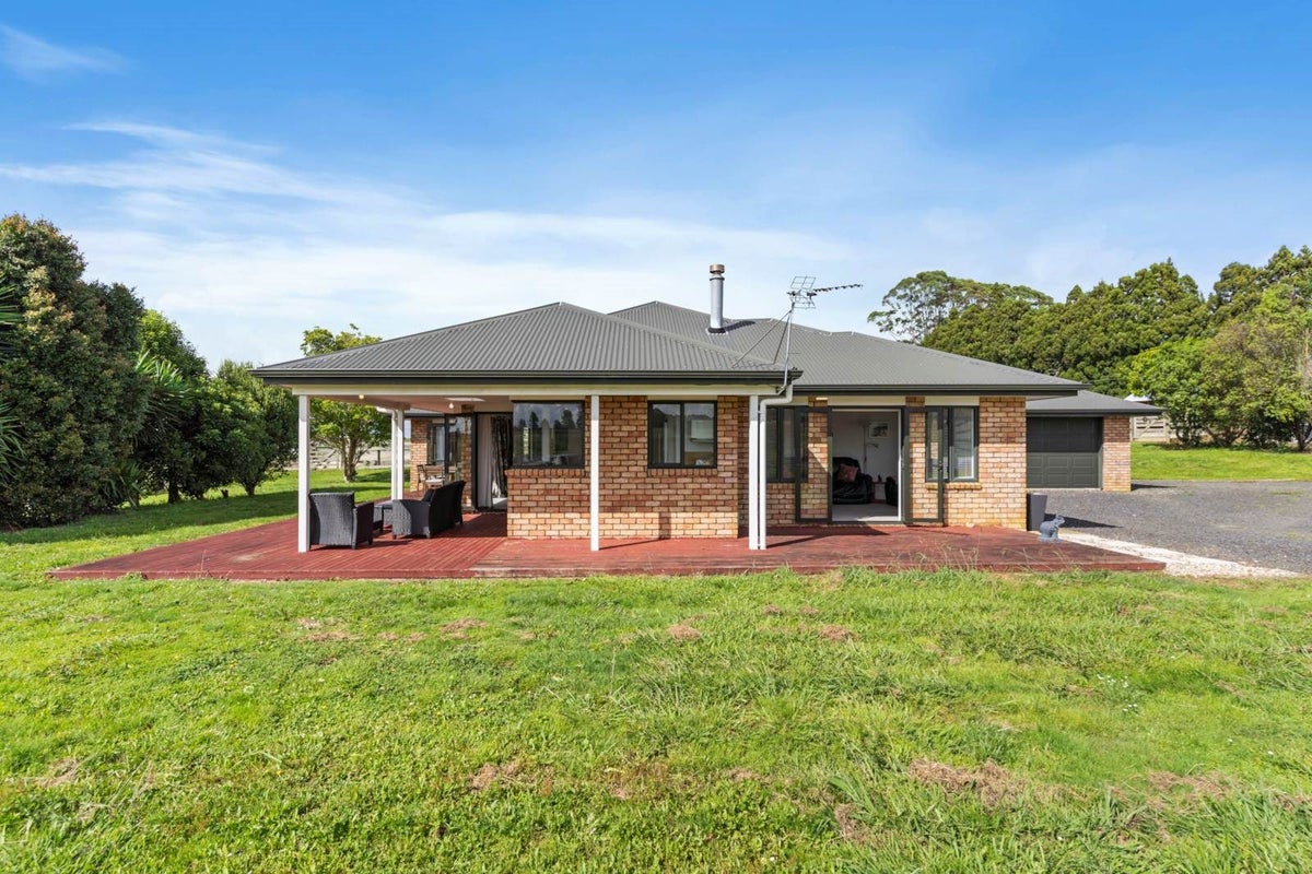 49 Logan Road, Tuakau - Carousel 1