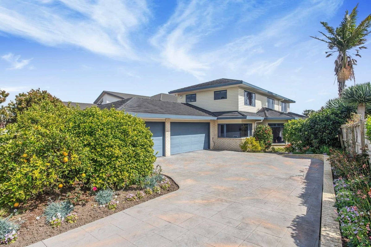 53 Kilkenny Drive, Dannemora, Auckland - Carousel 1