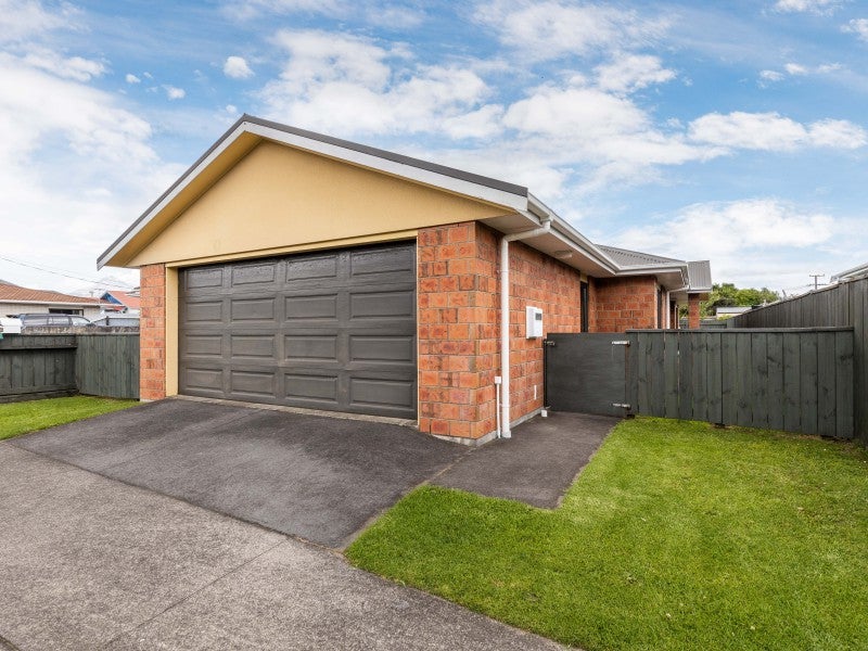 354 Carrington Street, Upper Vogeltown, New Plymouth - Carousel 26