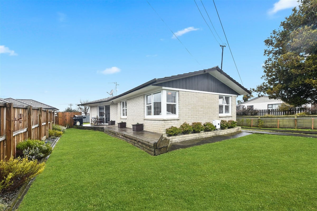 24 Allen Street, Frankton, Hamilton - Carousel 1