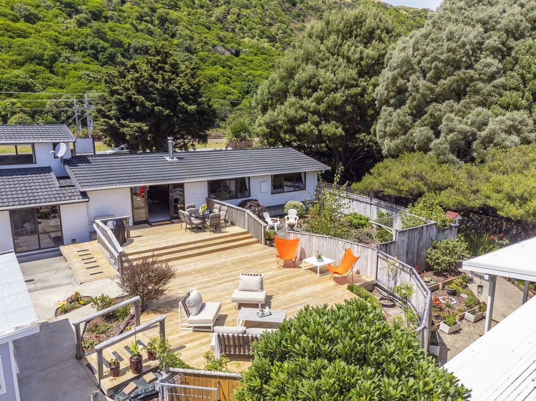 222 Main Road South, Raumati South, Kapiti Coast, Wellington - Carousel 2