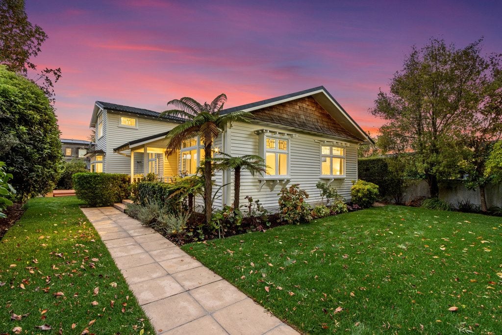 22 Rayburn Avenue, Papanui, Christchurch - Carousel 1