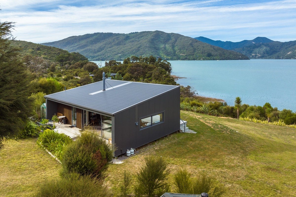 15 Tai Close, Kaiuma Bay - Carousel 1
