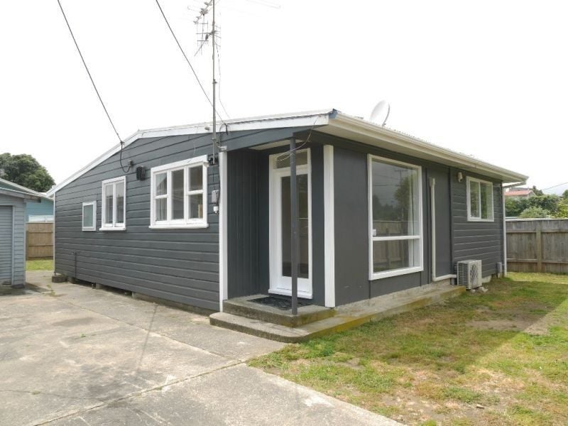 17 Hemara Street, Waikanae Beach, Waikanae - Carousel 2