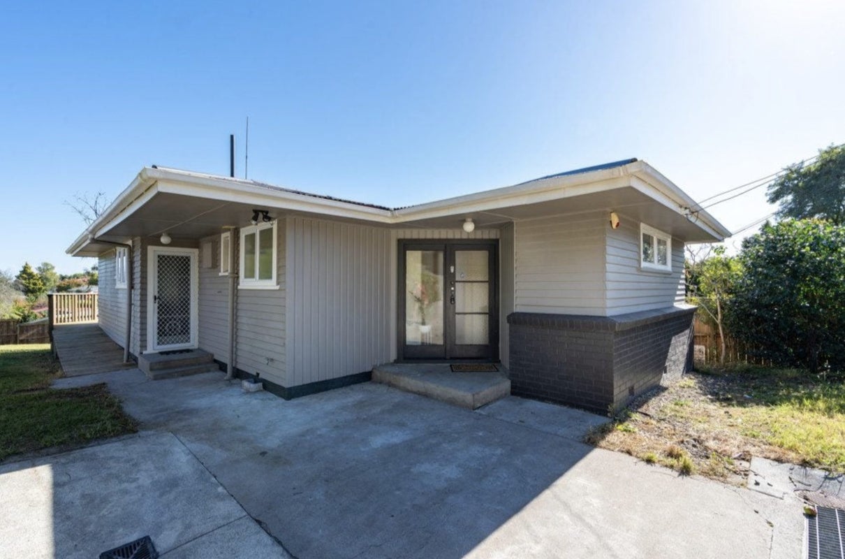 339 Cobham Drive, Hillcrest, Hamilton - Carousel 1