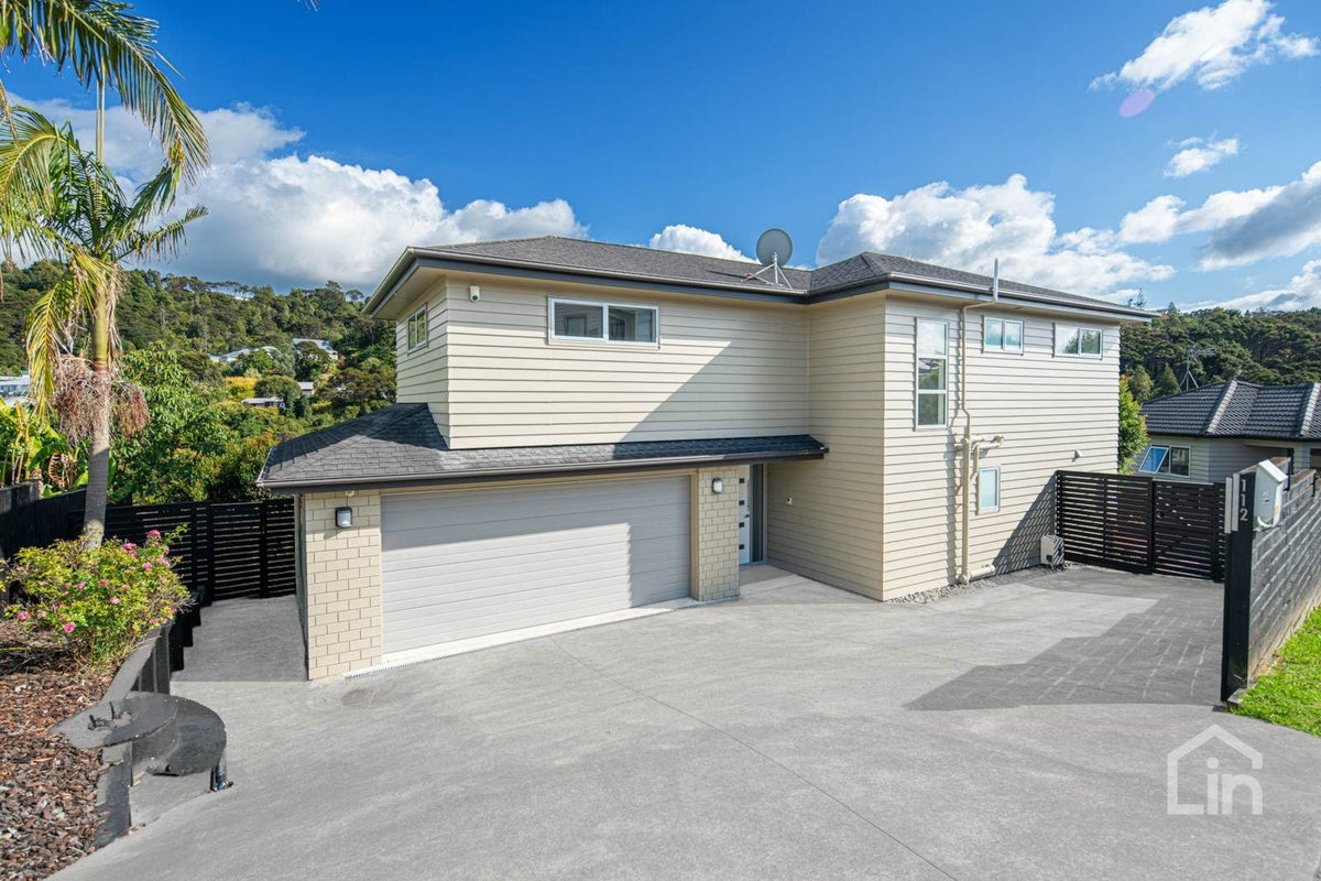 112 Tamahere Drive, Glenfield, Auckland - Carousel 1