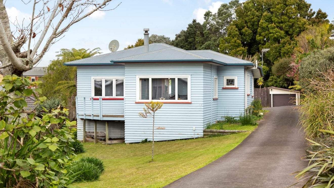 1/13 Himikera Avenue, Avondale, Auckland - Carousel 1