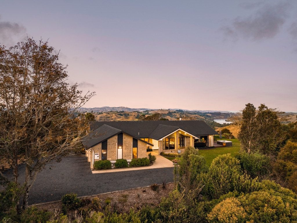 173 Onewhero-Tuakau Bridge Road, Onewhero, Tuakau - Carousel 1