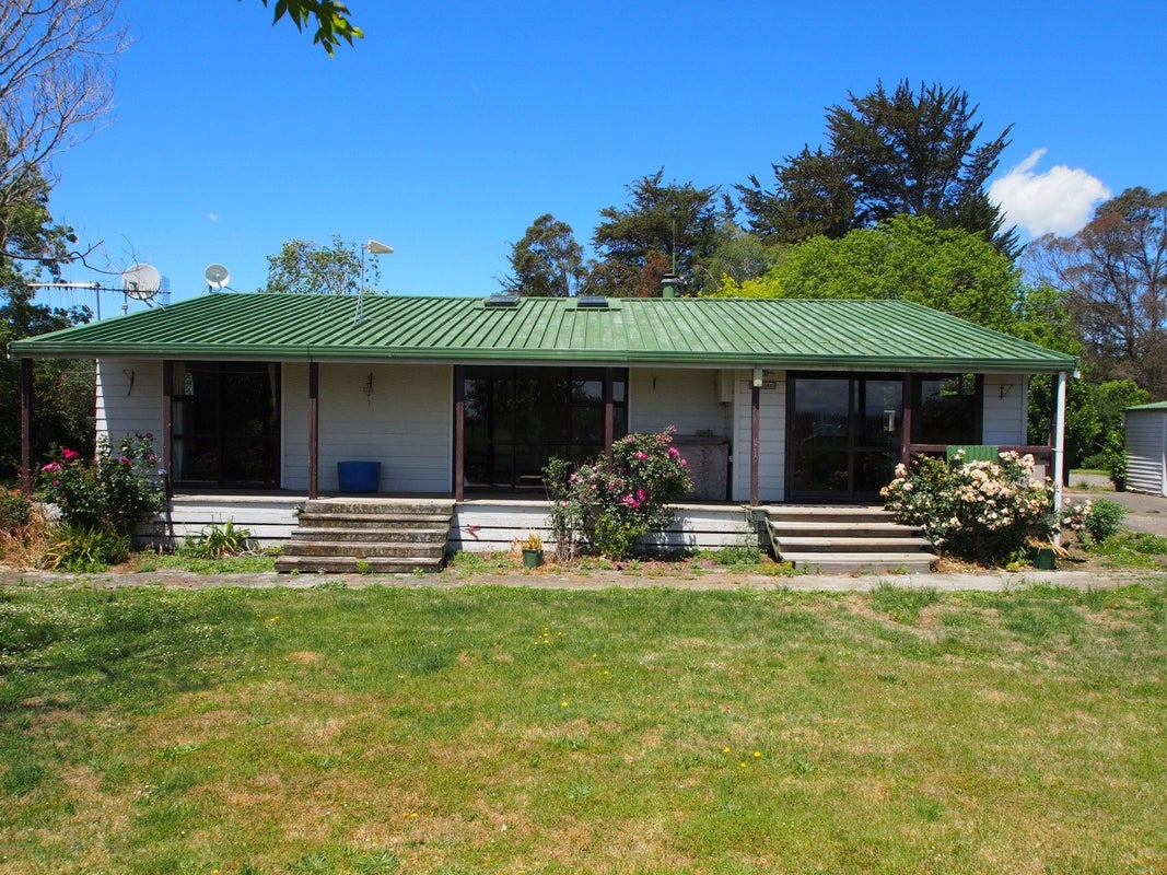 332 Station Road, Waipukurau - Carousel 2