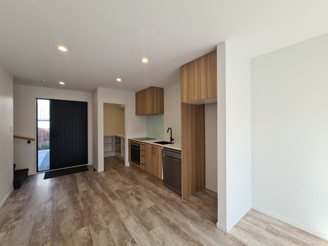 5/31 Champion Street, Edgeware, Christchurch - Carousel 2