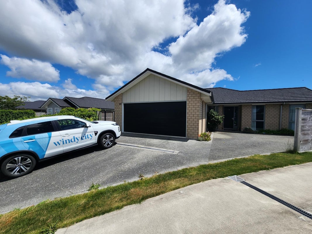 14 Filmer Crescent, Wallaceville, Upper Hutt - Carousel 1