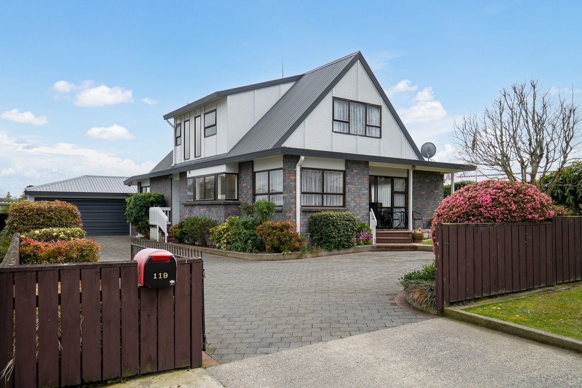 119 Burns Street, Leamington, Cambridge - Carousel 1