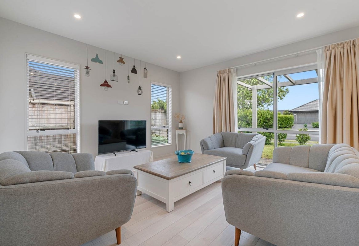 4 Gidran Street, Karaka, Papakura - Carousel 2