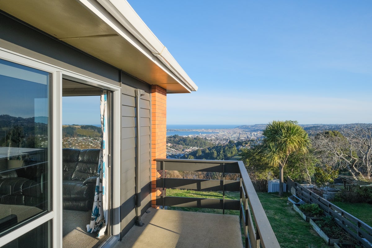 14 Dalrymple Street, Pine Hill, Dunedin - Carousel 1