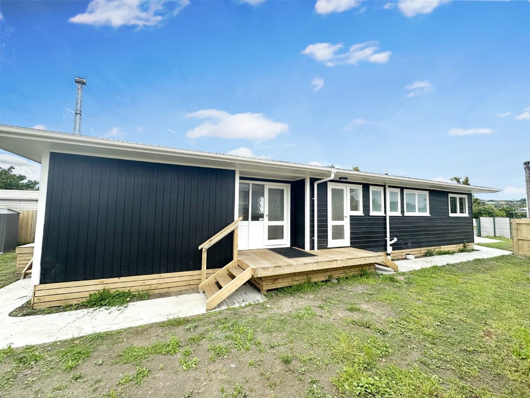 39 Salisbury Avenue, Whanganui East, Whanganui - Carousel 2