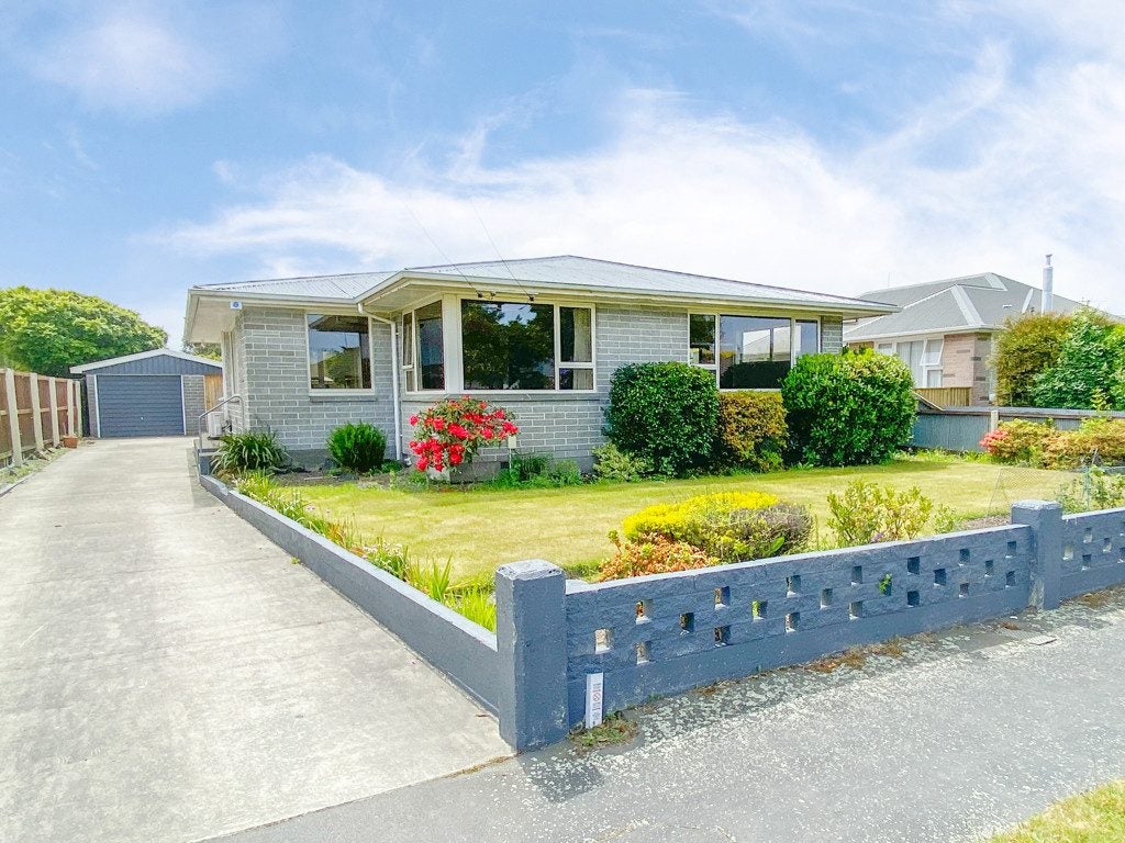 10 Fairmile Place, Russley, Christchurch - Carousel 2