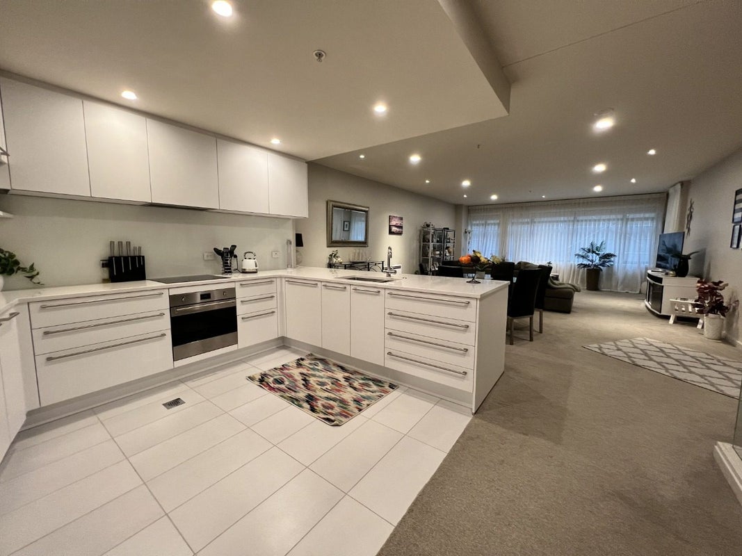 3B/42 Molesworth Street, Thorndon, Wellington - Carousel 1