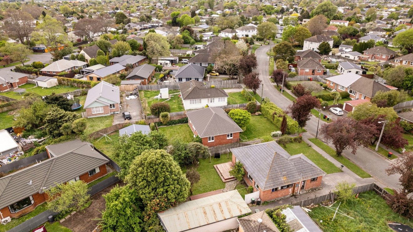42 Attlee Crescent, Bryndwr, Christchurch City, Canterbury - Carousel 23