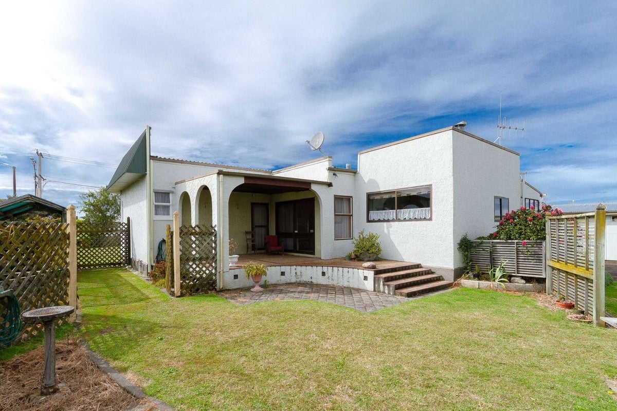 107 Riverbend Road, Onekawa, Napier - Carousel 2