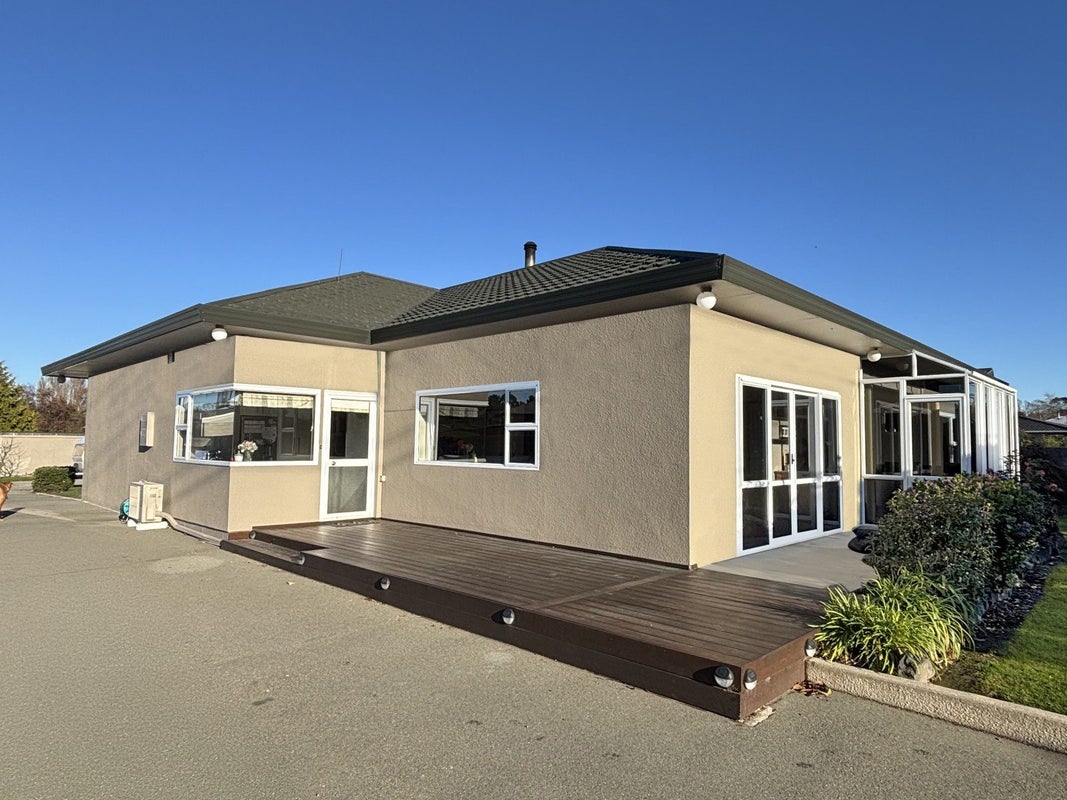 44 Weston Road, Waiareka Junction, Oamaru - Carousel 1