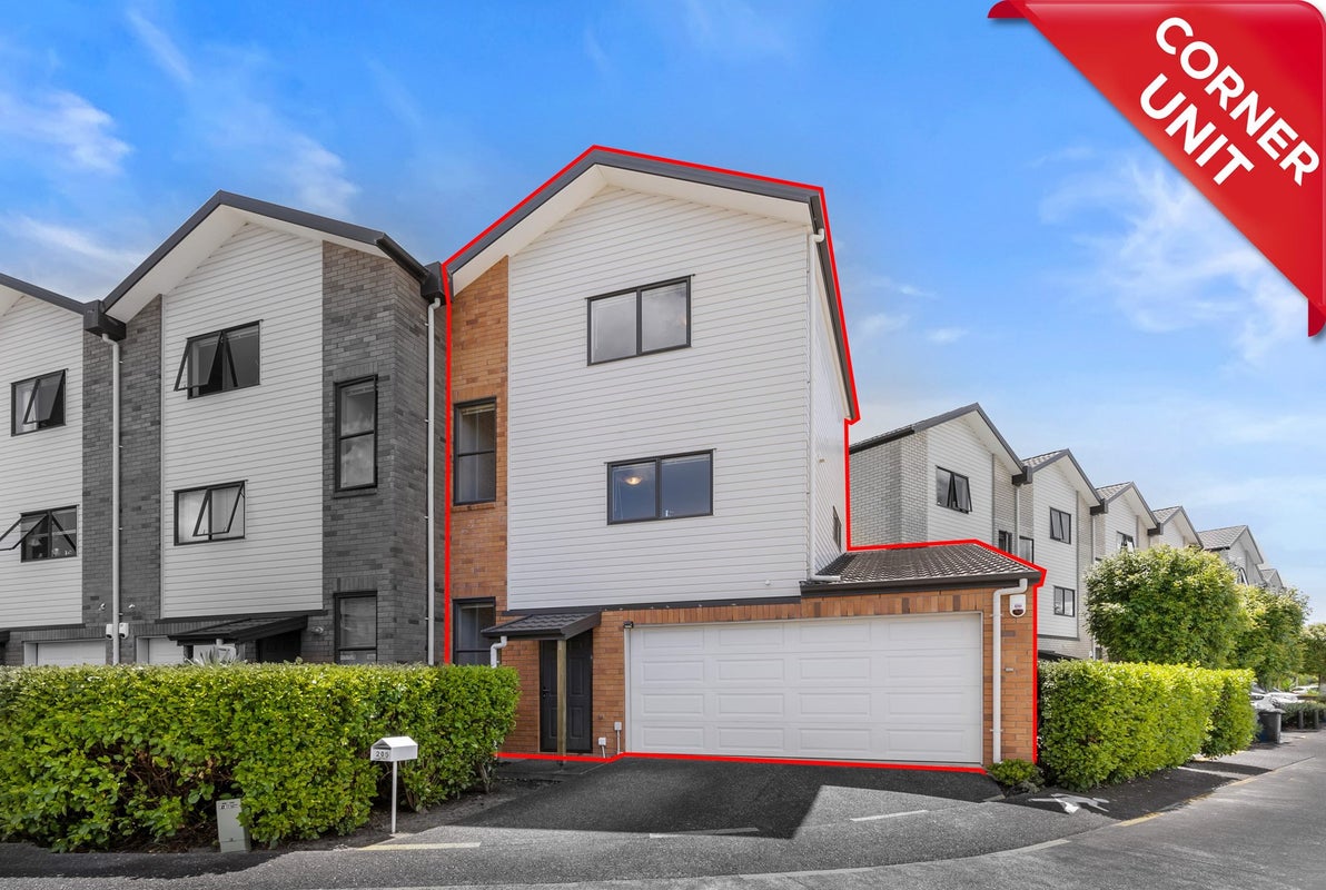205/172 Mcleod Road, Te Atatu South, Auckland - Carousel 1