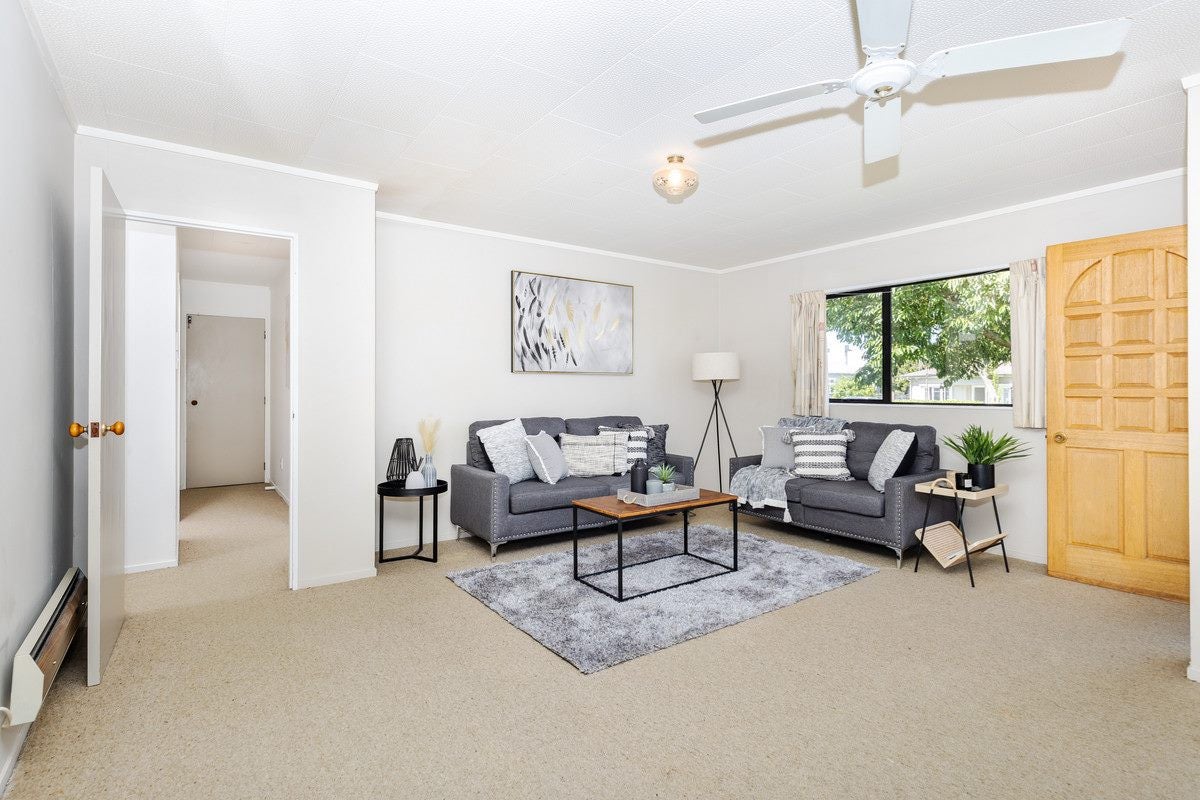 42A Graham Street, Hamilton East, Hamilton - Carousel 2