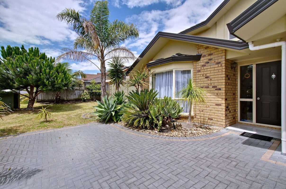 25 Killybegs Drive, Pinehill, Auckland - Carousel 14