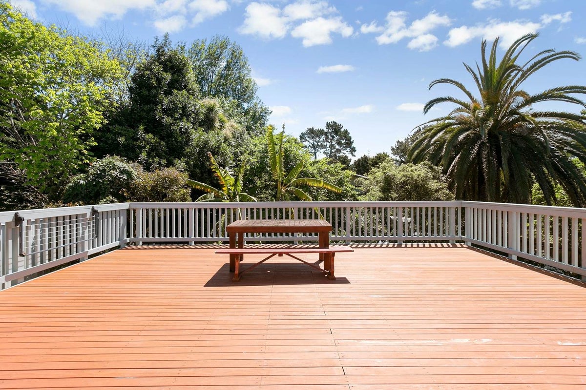 2/138 Lynwood Road, New Lynn, Auckland - Carousel 2