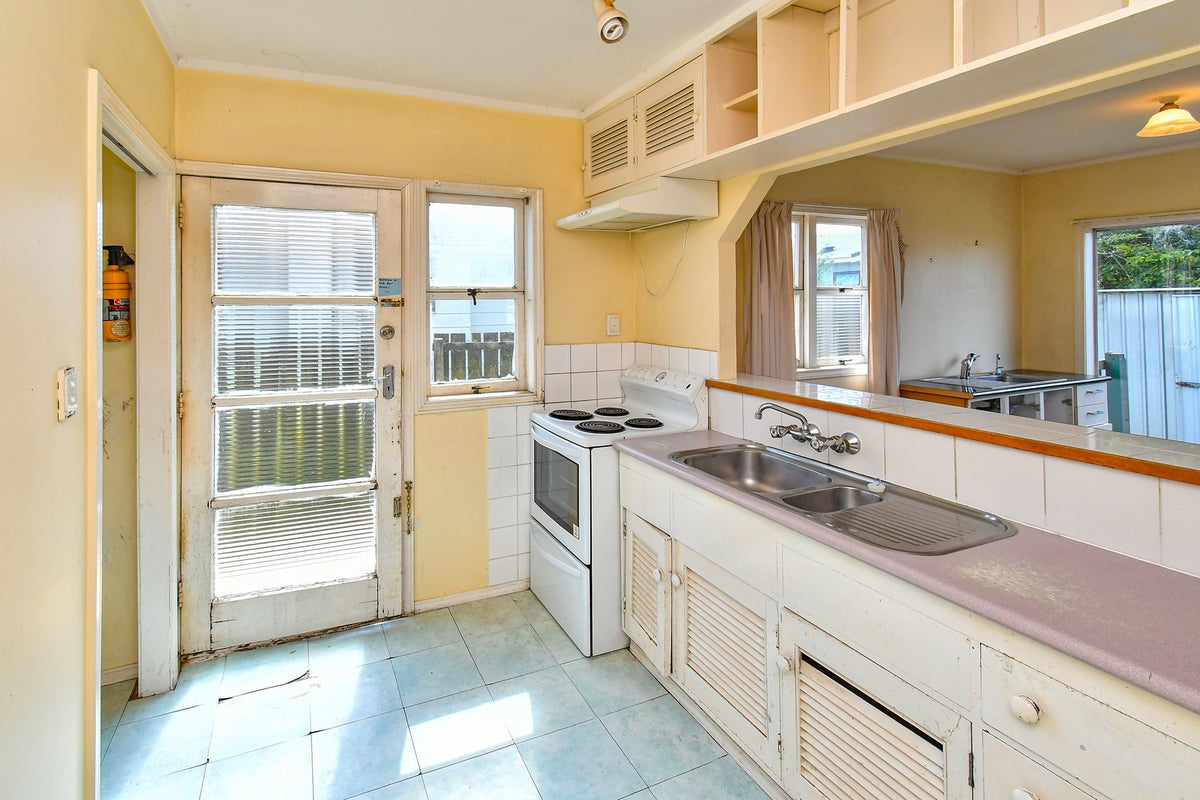 1/9 Solveig Pl, Randwick Park, Manukau - Carousel 1
