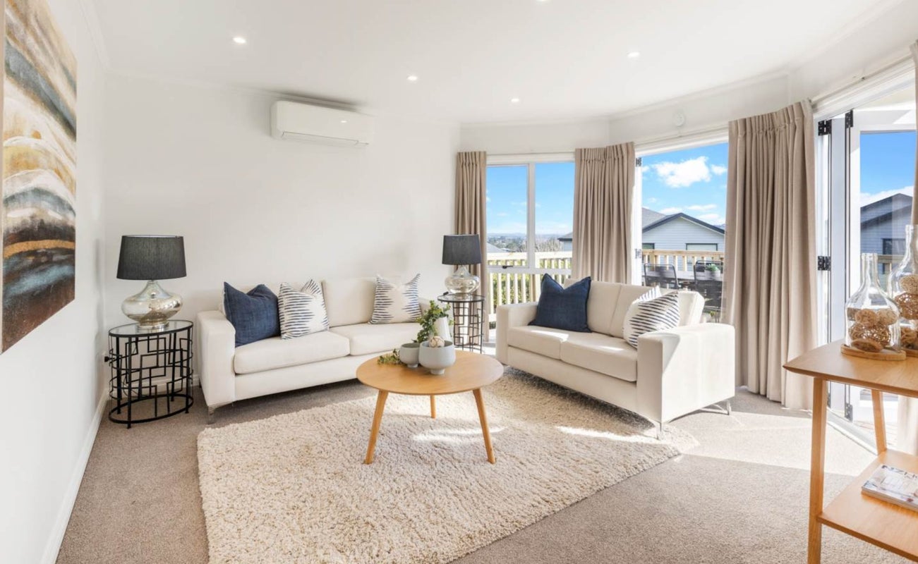 10 Mackay Drive, Greenhithe, Auckland - Carousel 1