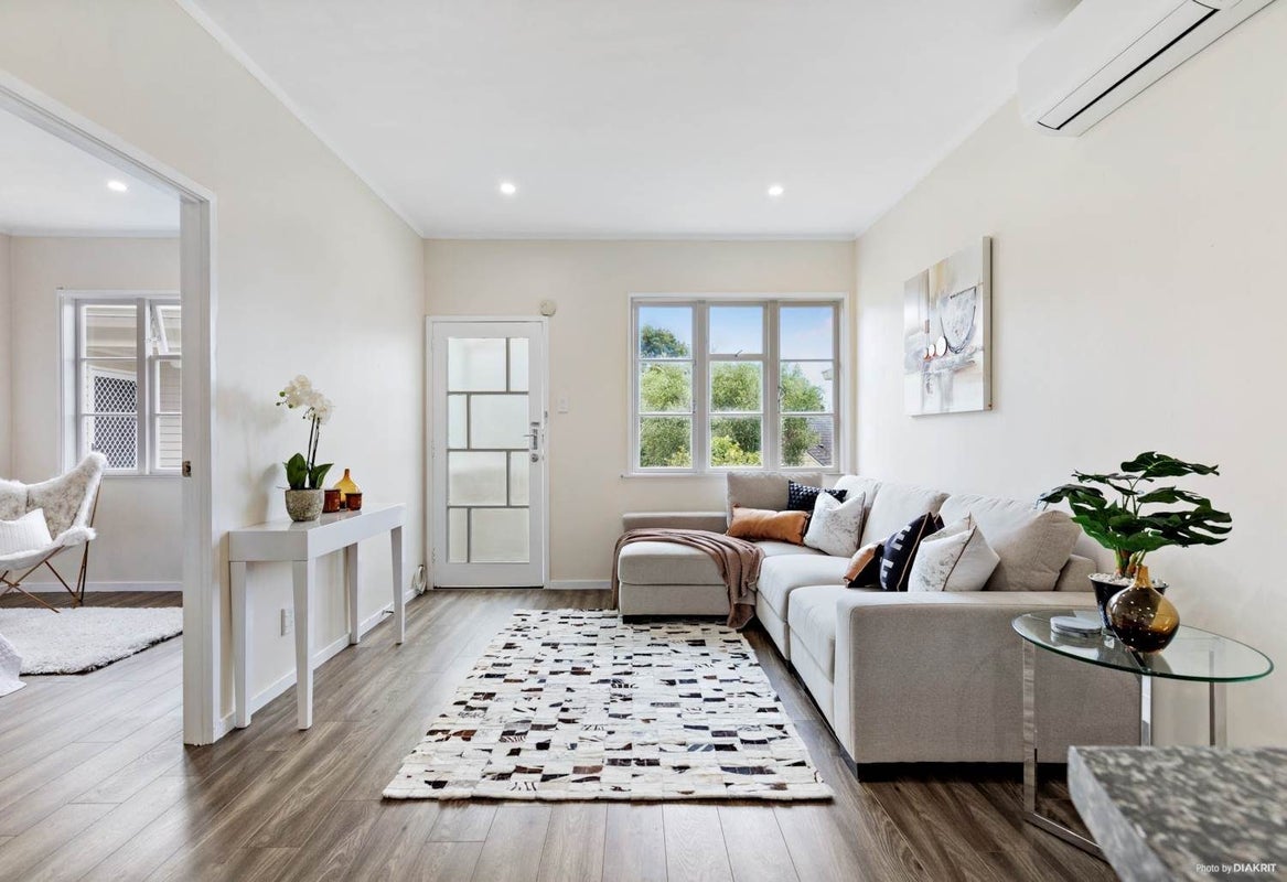 2/28 Cadman Avenue, Greenlane, Auckland - Carousel 1