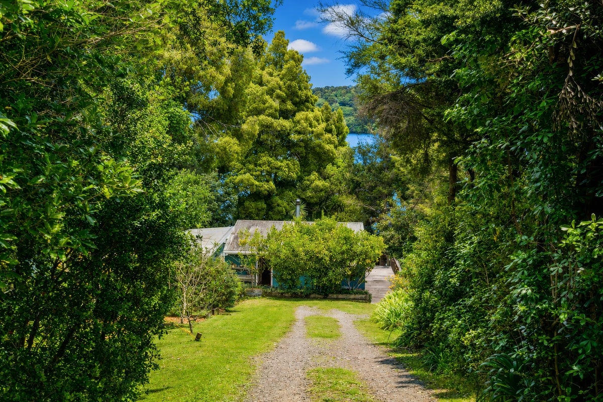 32 CLINTON RD, Tawharanui Peninsula, Matakana - Carousel 2