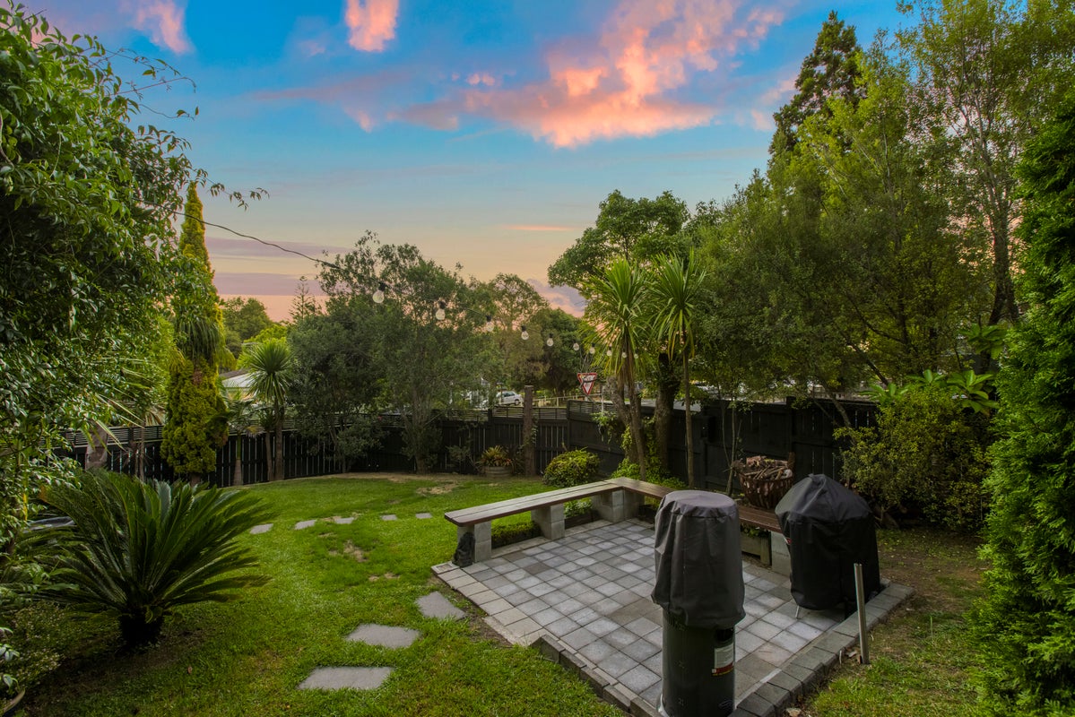 1 Seon Place, Birkdale, Auckland - Carousel 2