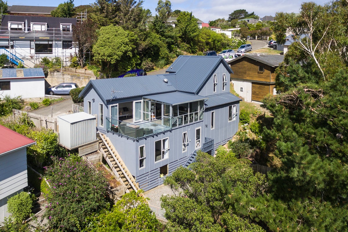 7 Otonga Way, Churton Park, Wellington - Carousel 1