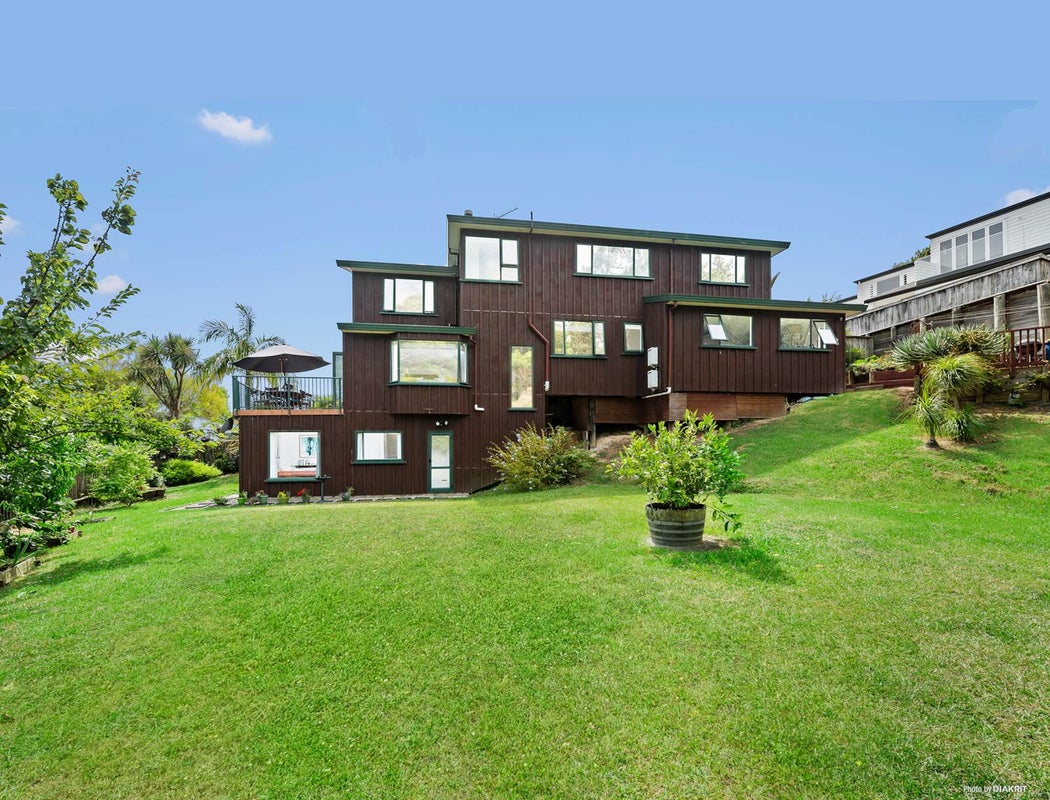 9 Landvale Court, Browns Bay, Auckland - Carousel 2