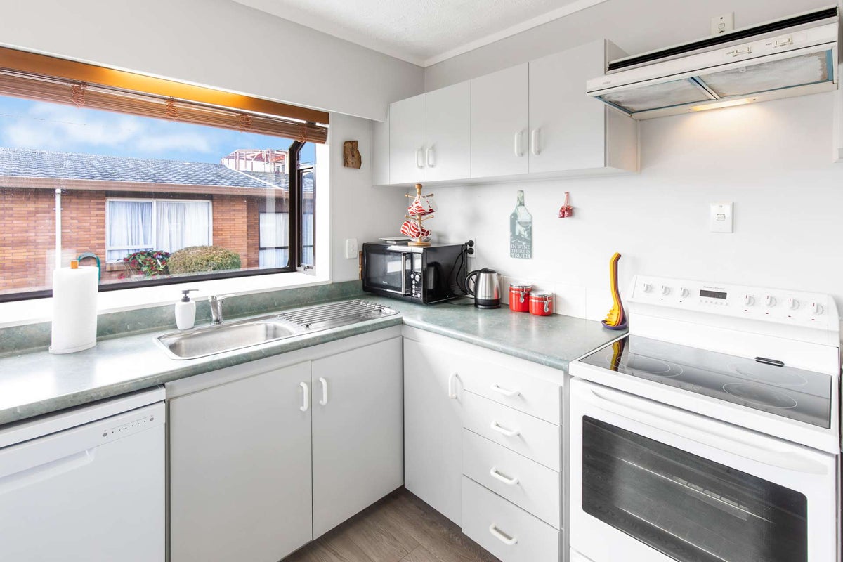 15A Hairini Street, Hairini, Tauranga - Carousel 2