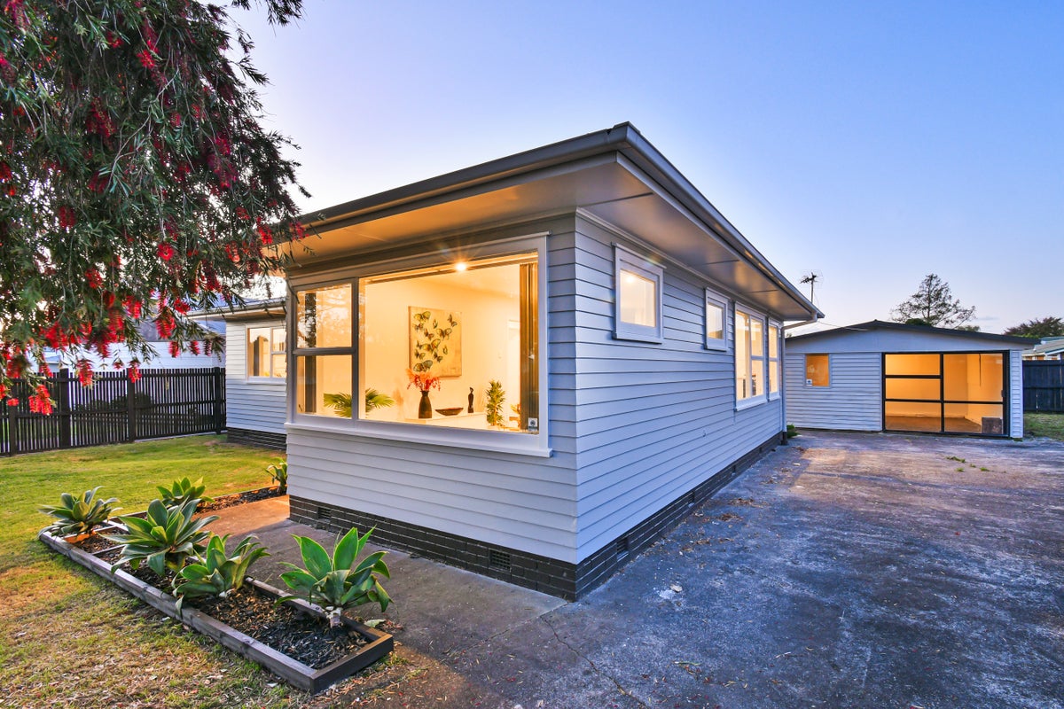 1/27 Tairere Crescent, Rosehill, Papakura - Carousel 2