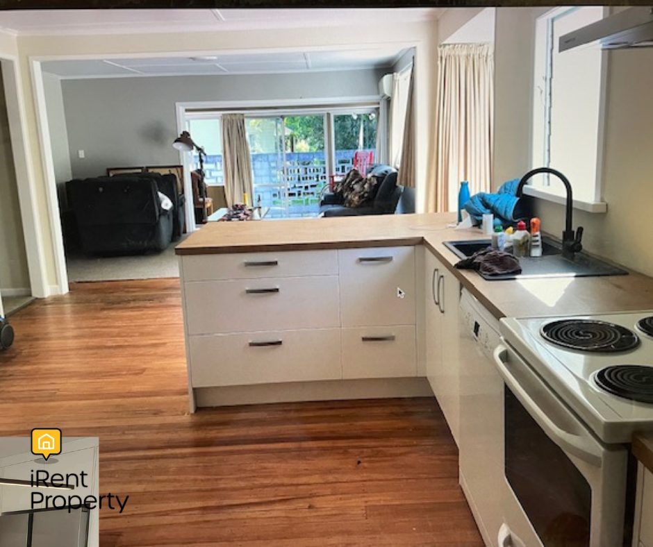 3 Robinson Avenue, Holdens Bay, Rotorua - Carousel 1