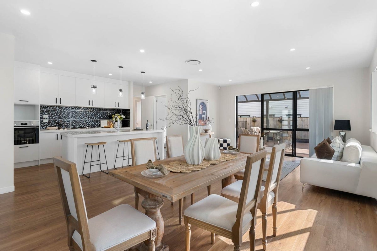 15 Repehina Road, Flat Bush, Manukau City, Auckland - Carousel 2