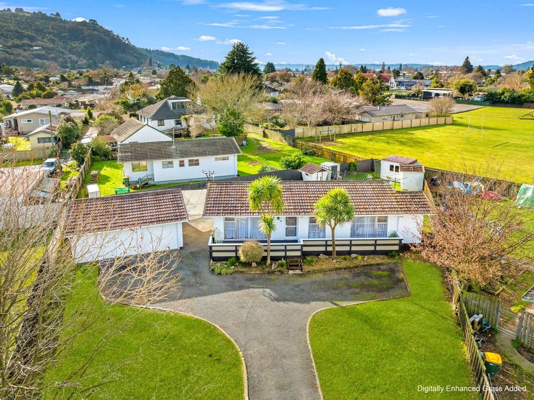 15 Corilin Place, Mangakakahi, Rotorua - Carousel 2