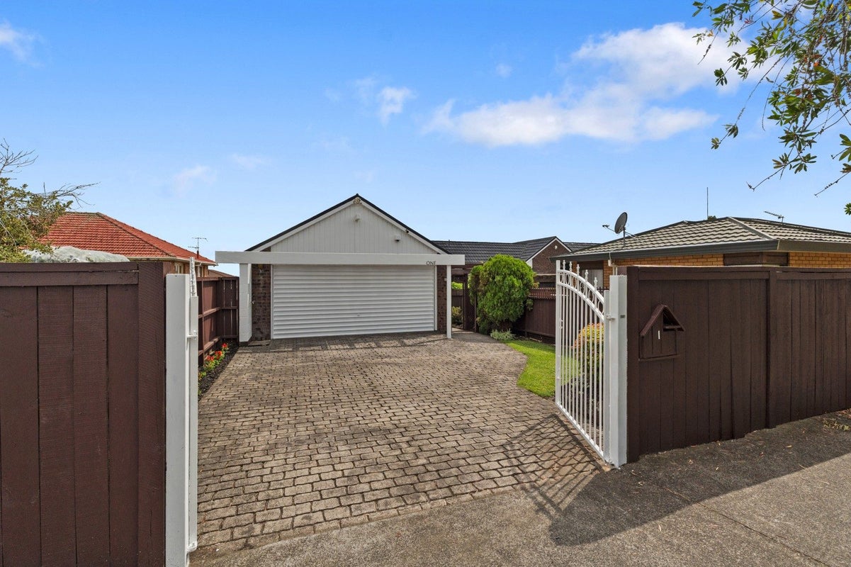 1 Bolton Street, Blockhouse Bay, Auckland - Carousel 2